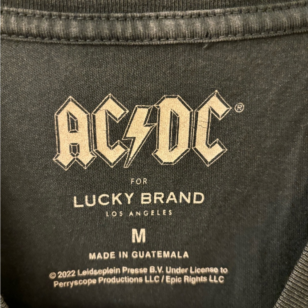 AC/DC Fly on The Wall Shirt - Picture 2 of 3